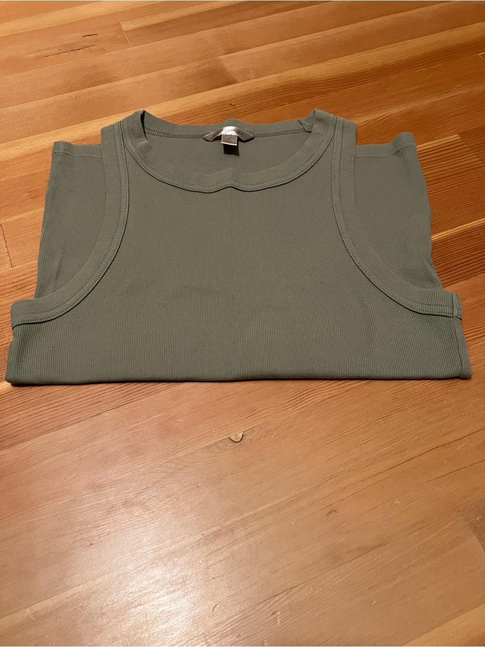Banana Republic Tank Ribbed Medium